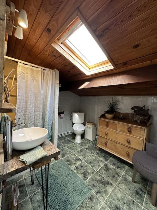 Haut De Villa Atypique,Terrasse,Barbecue,Velos 라 가르드 외부 사진